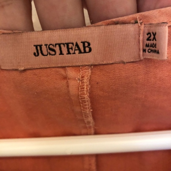 New Justfab 2x burnt orange top, bell sleeves, tie front, lace embellished - Picture 6 of 7
